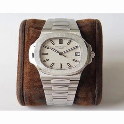 Patek Philippe Nautilus 5711 PP V2 Stainless Steel White 