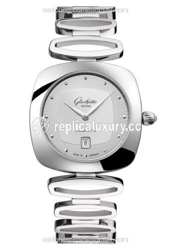 Glashutte Original Pavonina Date Stainless Steel / Silver / Bracelet 1-03-01-15-02-14