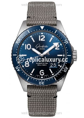 Glashutte Original SeaQ Panorama Date Stainless Steel / Blue / Textile / Pin 1-36-13-02-81-08