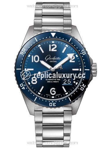Glashutte Original SeaQ Panorama Date Stainless Steel / Blue / Bracelet 1-36-13-02-81-70