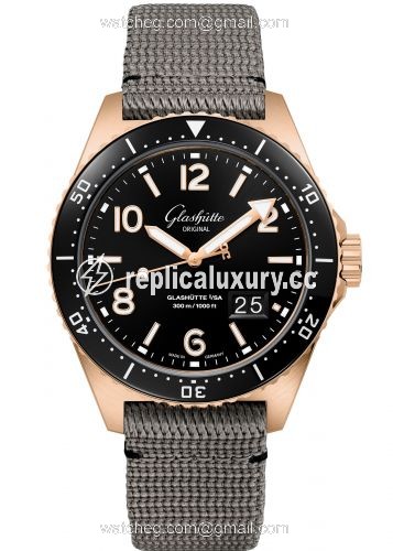 Glashutte Original SeaQ Panorama Date Red Gold / Black / Textile / Folding 1-36-13-03-90-34