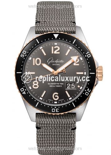 Glashutte Original SeaQ Panorama Date Stainless Steel / Red Gold / Grey / Textile / Pin 1-36-13-04-91-08
