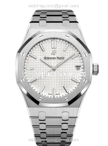 Audemars Piguet Royal Oak 15500 Stainless Steel / Silver 15500ST.OO.1220ST.04