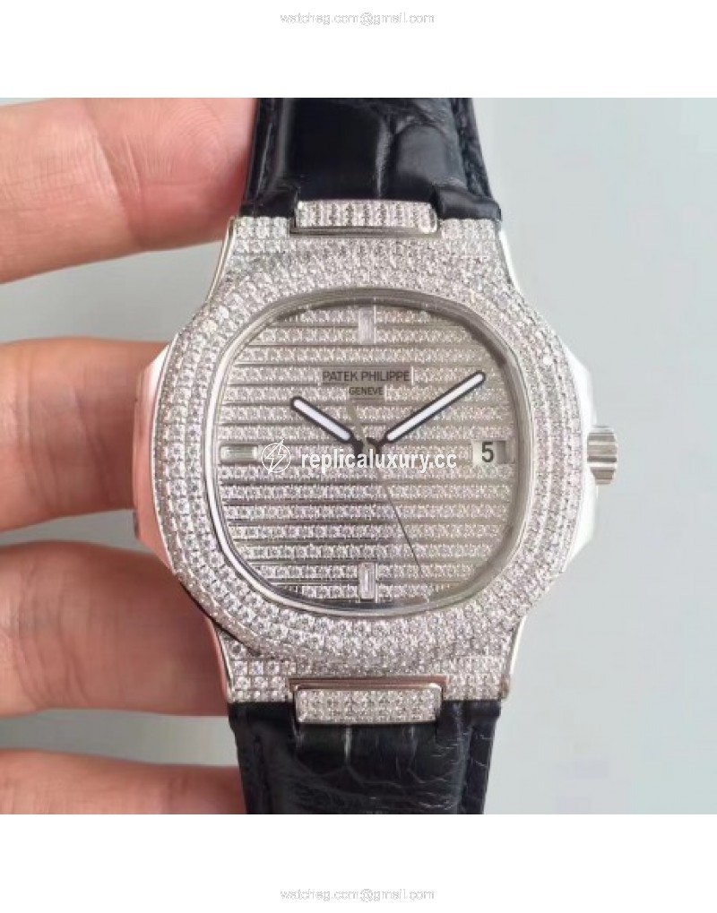 Patek Philippe Nautilus Jumbo 5719/1G-001 DM Stainless Steel & Diamonds Diamond 