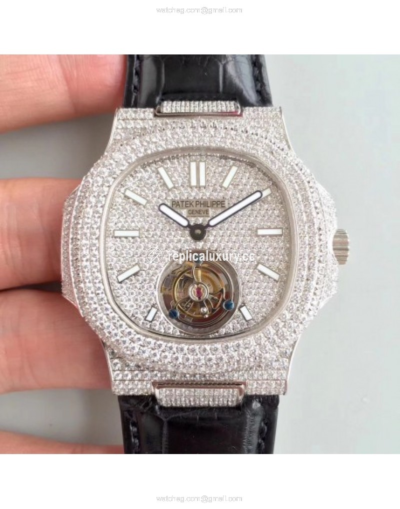 Patek Philippe Nautilus Jumbo 5711 R8 Stainless Steel & Diamonds Diamond 