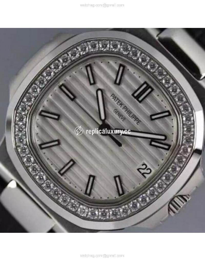 Patek Philippe Nautilus Jumbo 5711 Stainless Steel Diamonds Bezel Swiss 2824