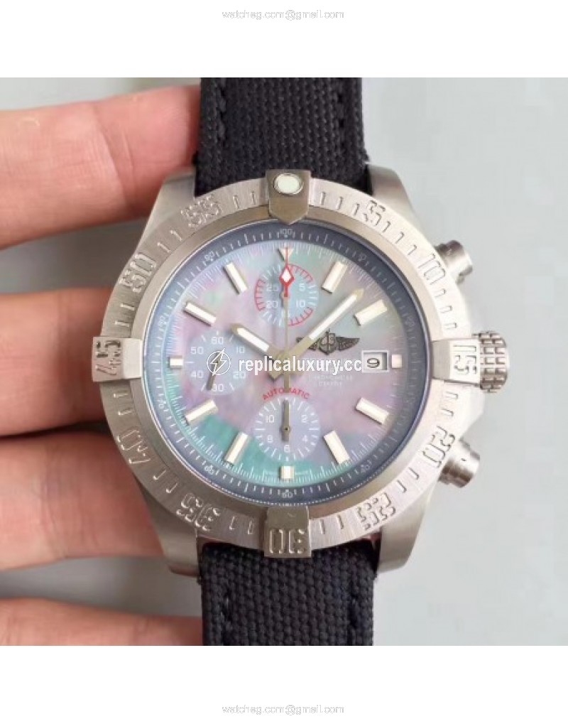 Breitling Avenger Bandit E1338310/M534/253S/E20DSA.2 GF Titanium Mother Of Pearl 
