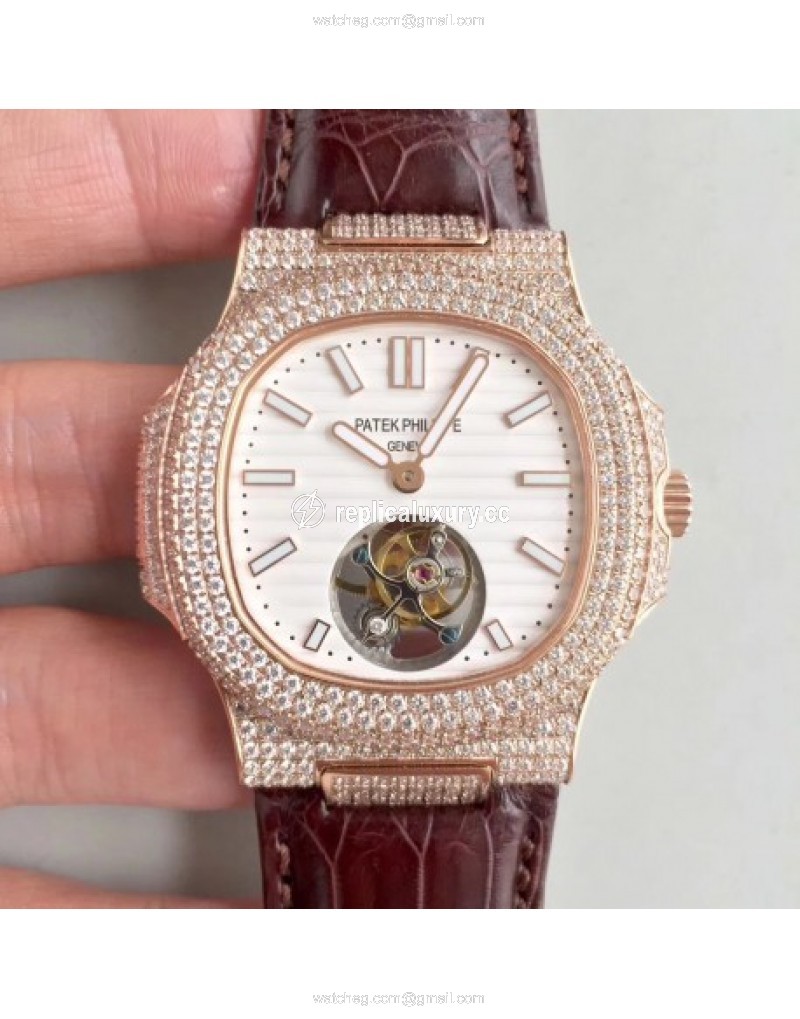Patek Philippe Nautilus Jumbo 5711 2018 Noob Rose Gold & Diamonds White 