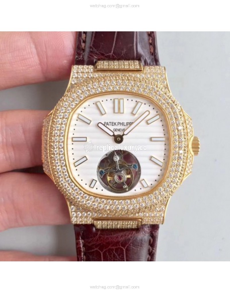 Patek Philippe Nautilus Jumbo 5711 2018 Noob Yellow Gold & Diamonds White 