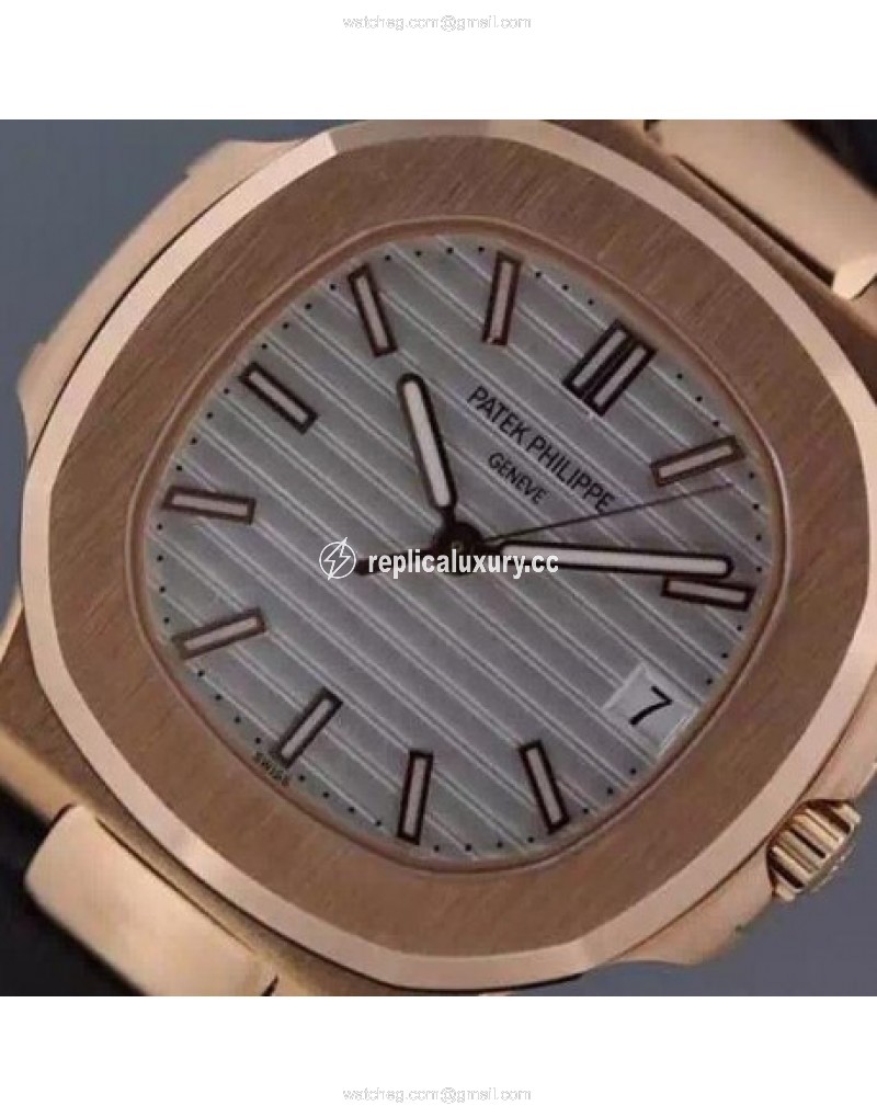 Patek Philippe Nautilus Jumbo 5711 Rose Gold White 