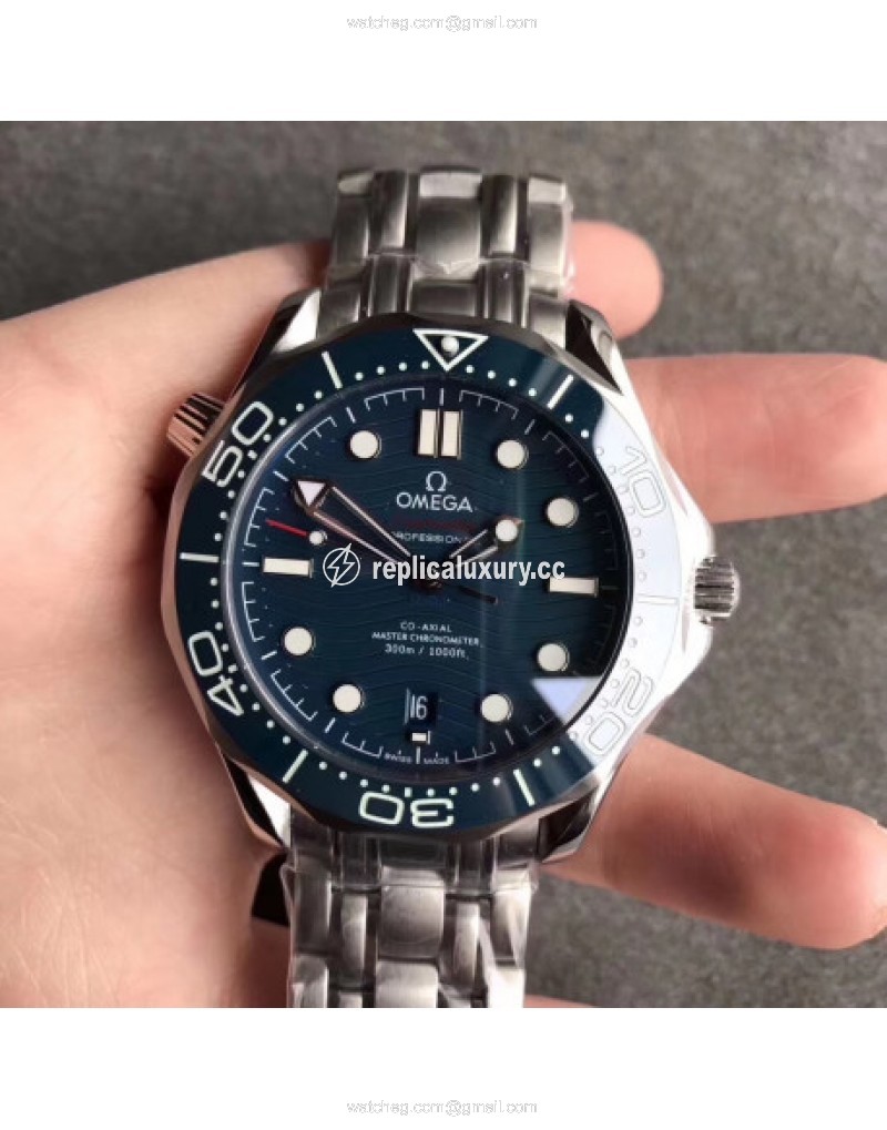 Omega Seamaster Diver 300M 210.30.42.20.03.001 UR Stainless Steel Blue 