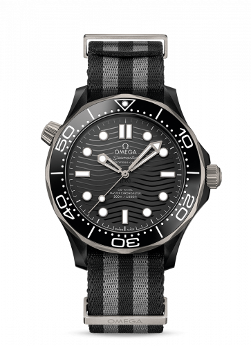 Omega Seamaster Diver 300M Master Co-Axial 43.5 Ceramic / Titanium / Black / NATO 210.92.44.20.01.002