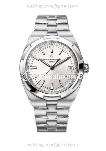 Vacheron Constantin Overseas Date Stainless Steel / Silver 4500V/110A-B126