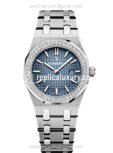 Audemars Piguet Royal Oak 67651 Quartz Titanium / Platinum / Blue / Bracelet 67651IP.ZZ.1261IP.01