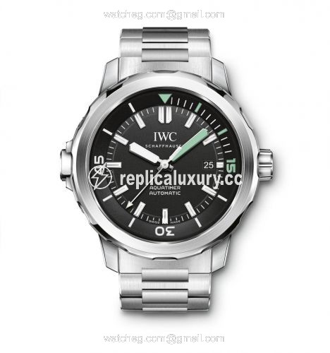 IWC Aquatimer Automatic Stainless Steel / Black / Bracelet IW3290-02