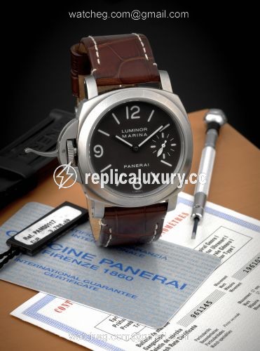 Panerai Luminor Marina Destro Titanium PAM00117