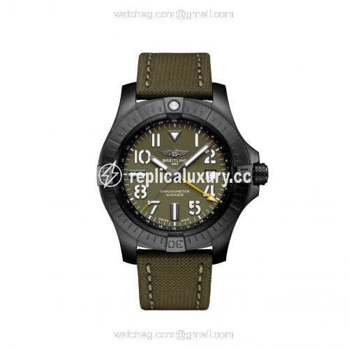 Breitling Avenger Automatic GMT 45 Night Mission / Green / Military / Folding V323952A1L1X2